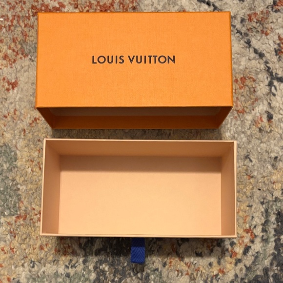 Louis Vuitton Box - Picture 3 of 3